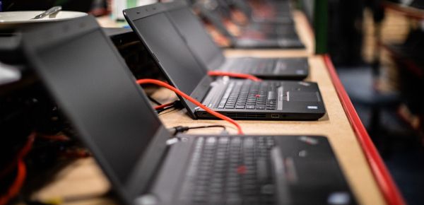 Kinh nghiệm thuê máy laptop phù hợp với nhu cầu sử dụng