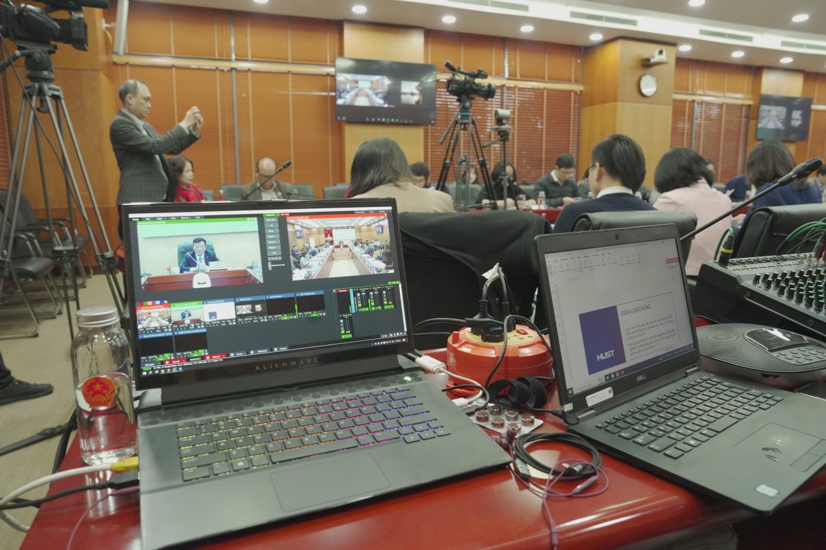 Laptop i5 RAM 16GB cho thuê chạy sự kiện