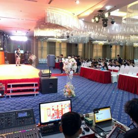 Hệ thống WiFi cho 100 người sử dụng trong hội thảo doanh nghiệp
