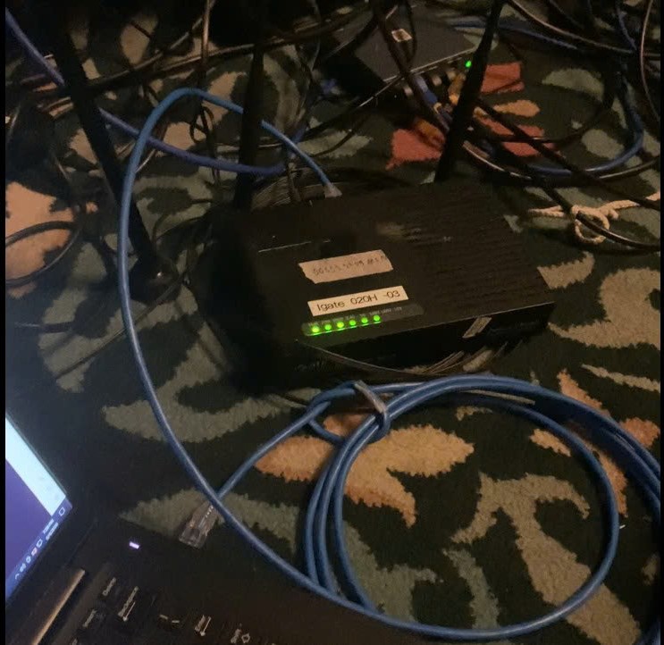 Thiết bị WiFi kết hợp internet cho sự kiện đông người
