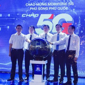 Màn hình LED hình cầu trình chiếu nội dung thương hiệu tại sự kiện