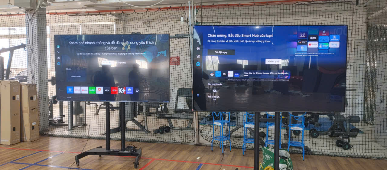 Tivi trình chiếu video sản phẩm tại gian hàng hội chợ
